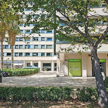 Apartament Ciencias Y *